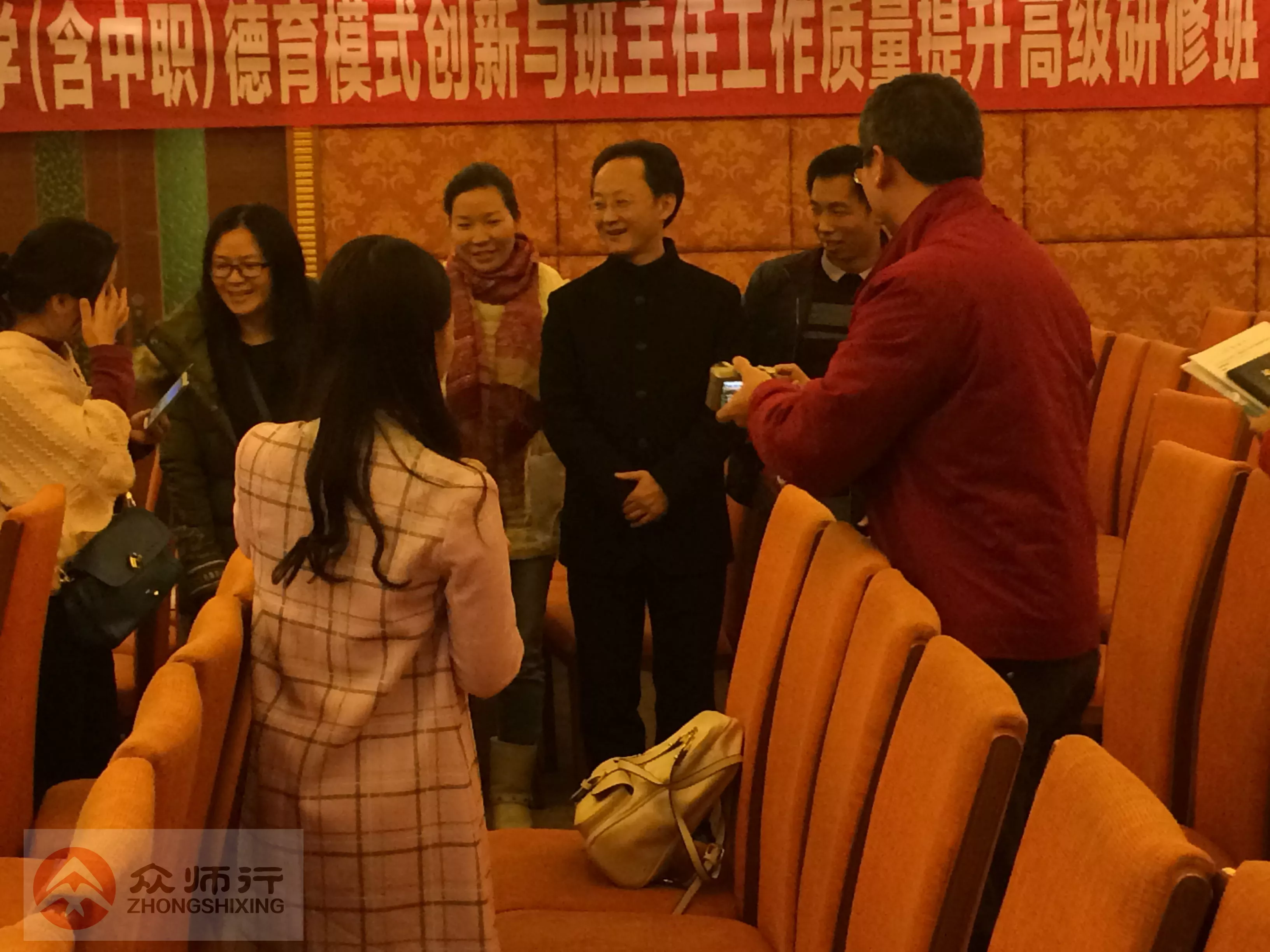 众师行”2014年云浮张老师与学员互动.jpg